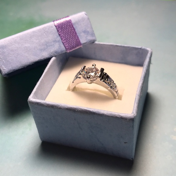 Aztec diamond ring - Picture 3 of 6